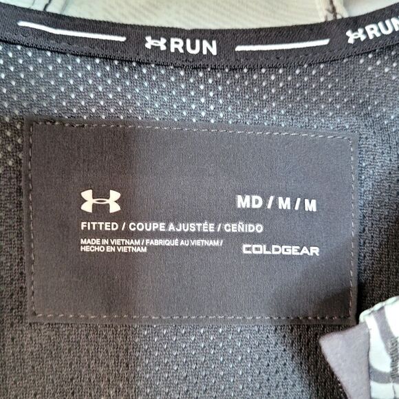 Under Armor OutRun the Storm Jacket II Size Medium - Picture 10 of 15